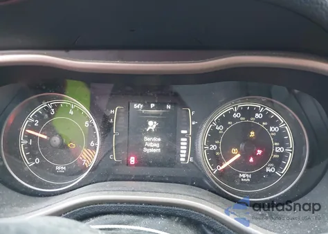 2014 Jeep Cherokee Latitude z USA, uszkodzony, nr VIN 1C4PJMCBXEW244243